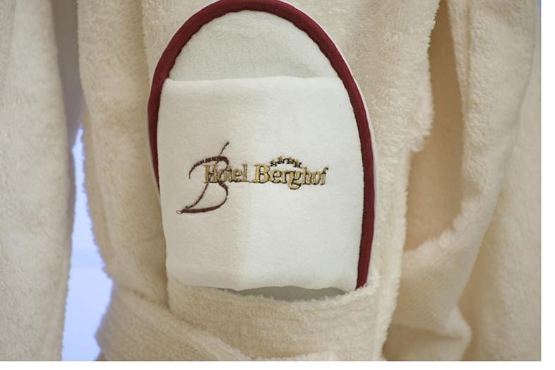اتاق استاندارد با بالکن, Berghof