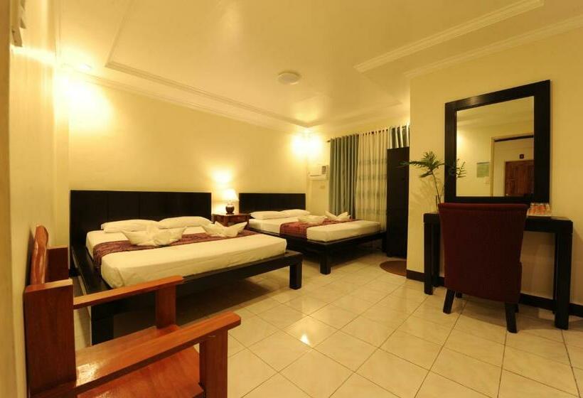 اتاق سوپریور چهار تخته, Batanes Seaside Lodge & Restaurant
