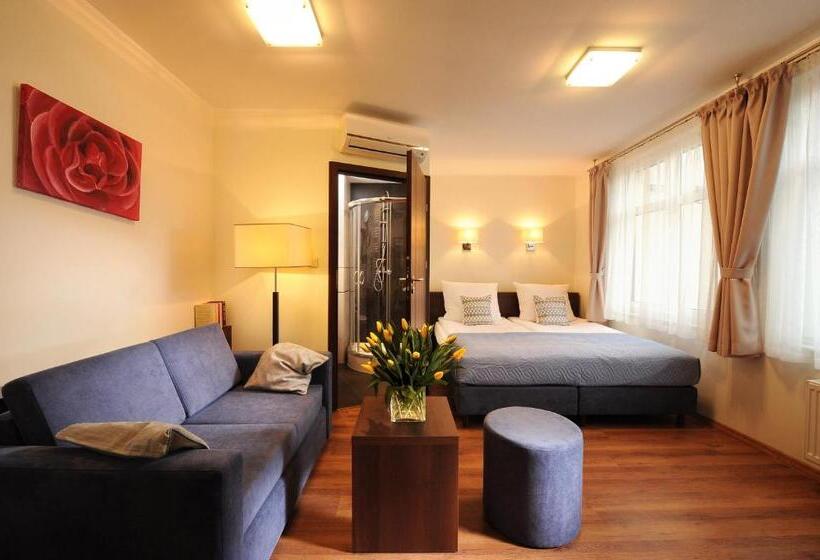 Номер Стандарт Трехместный, Armon Residence