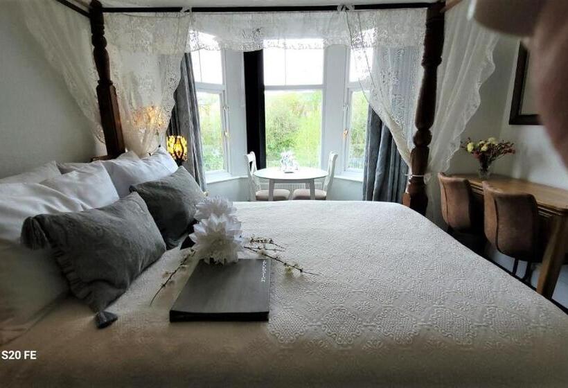 Семейный Номер Классика, Greylands Guest House