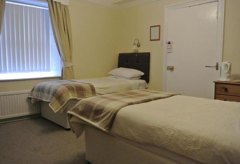 Номер Стандарт, Old Castle Farm Guest House