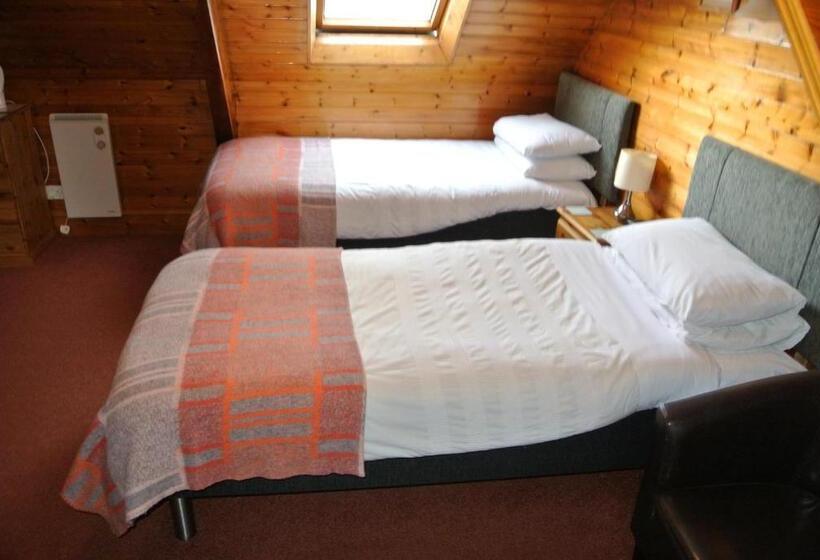 Номер Стандарт, Old Castle Farm Guest House