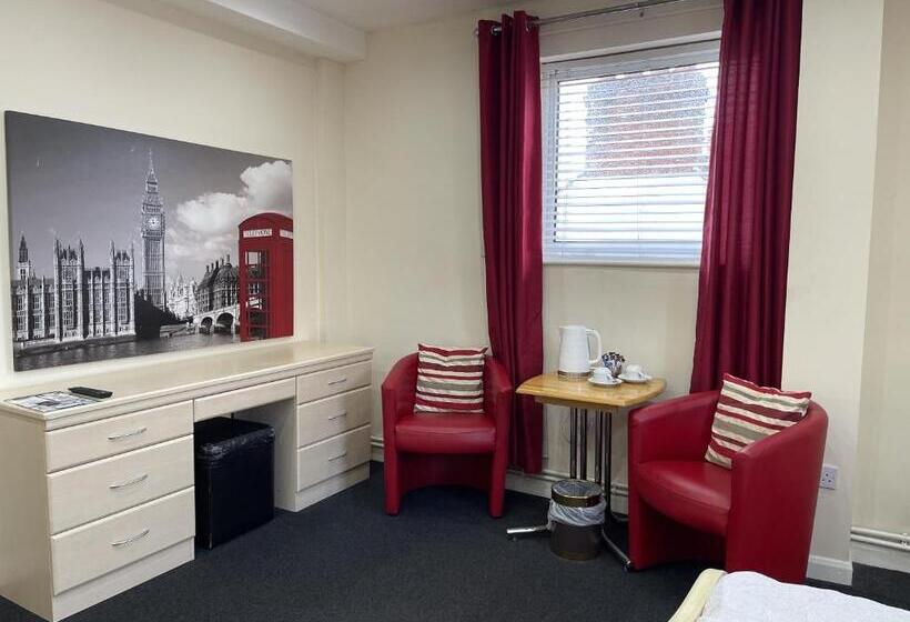 Номер Deluxe Кровать Кинг, The Goodlife Guesthouse