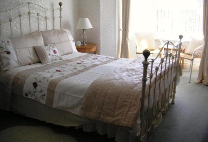Номер Стандарт Трехместный, Ty Newydd Guest House