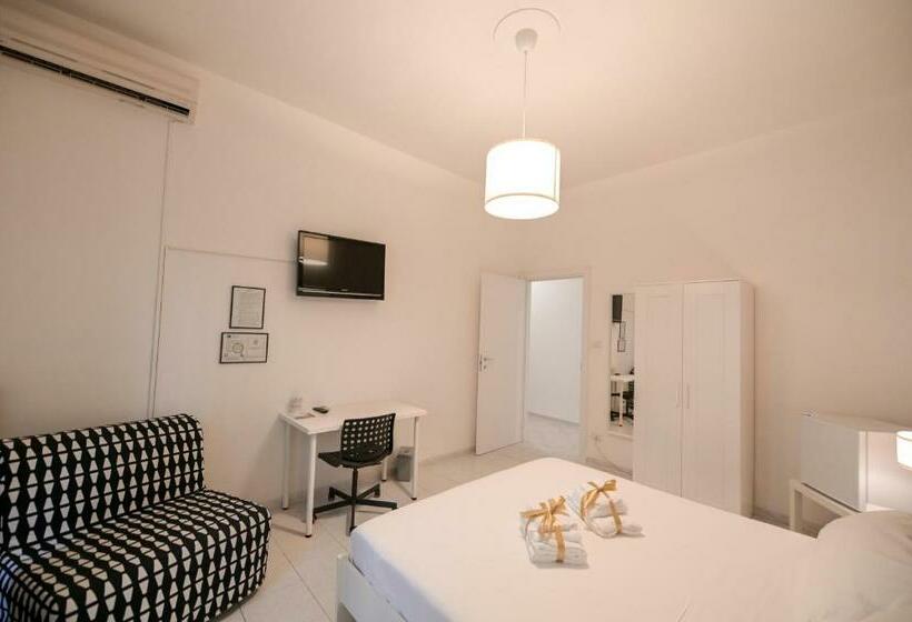 اتاق استاندارد, Living Salerno B&b
