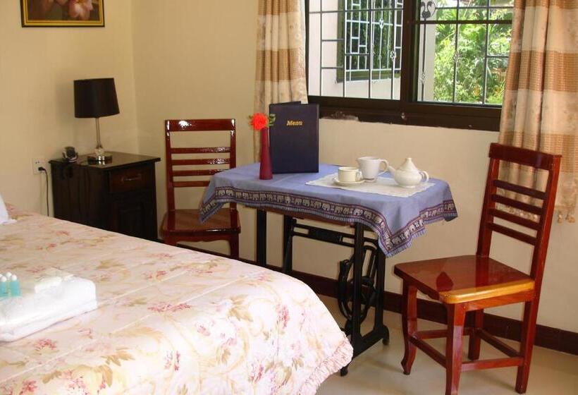 Бунгало Стандарт, Home Stay Stc Bed And Breakfast