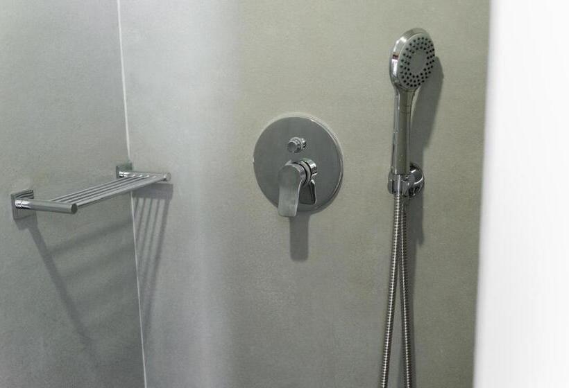 Standard Room, Eucalyptus