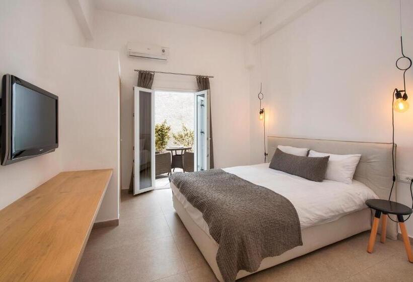 Superior Room, Eucalyptus