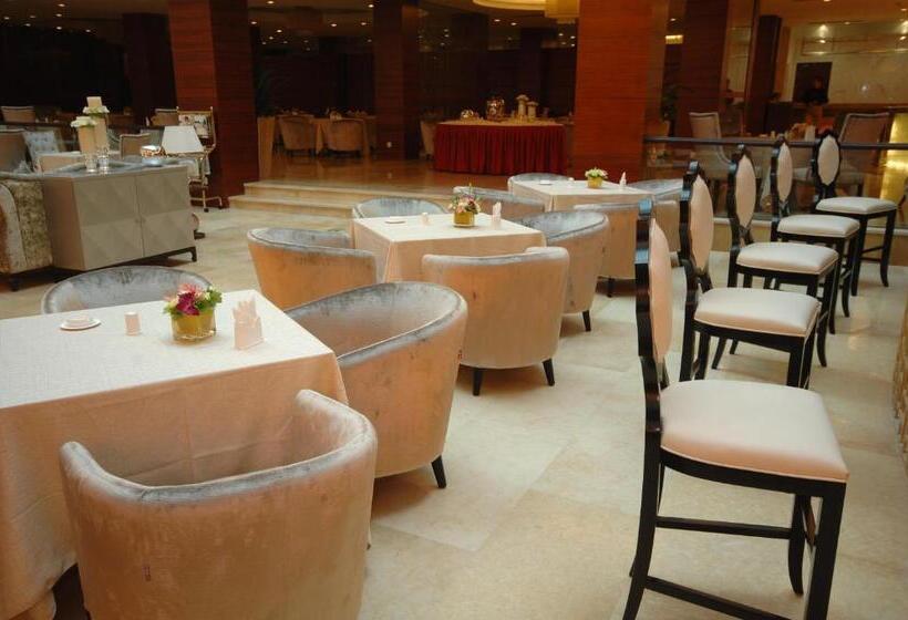 Номер бизнес-класса, Royal Palace Hotel Haining