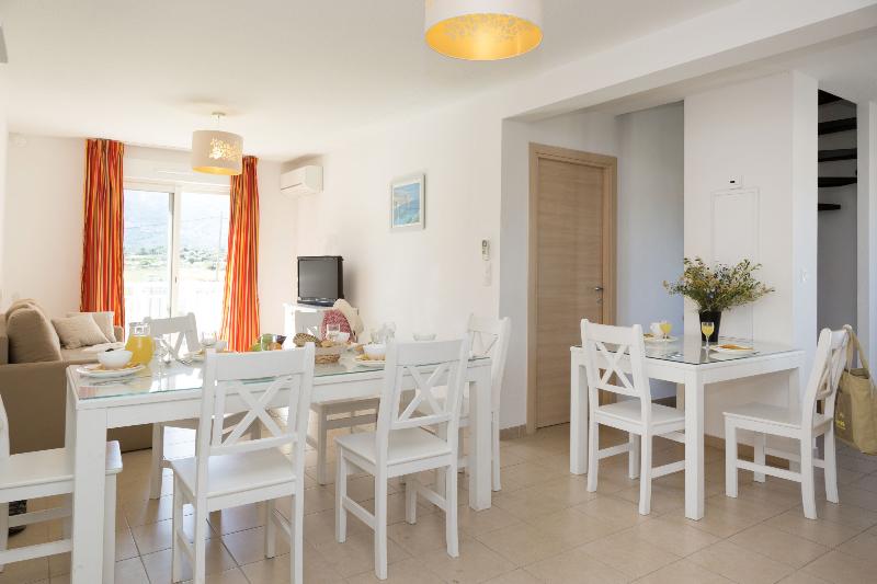 Апартаменты 3 Спальни, Résidence Odalys Casa D Orinaju