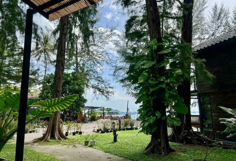 Бунгало Стандарт Вид на Море, Salisa Resort