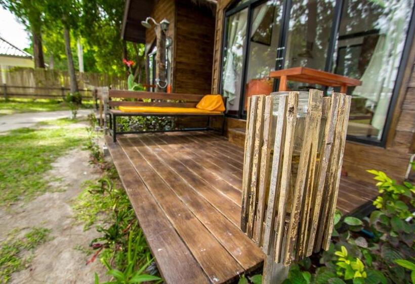 Бунгало Стандарт Вид на Море, Salisa Resort
