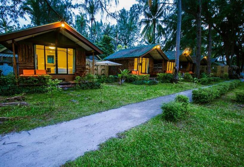 Бунгало Стандарт, Salisa Resort