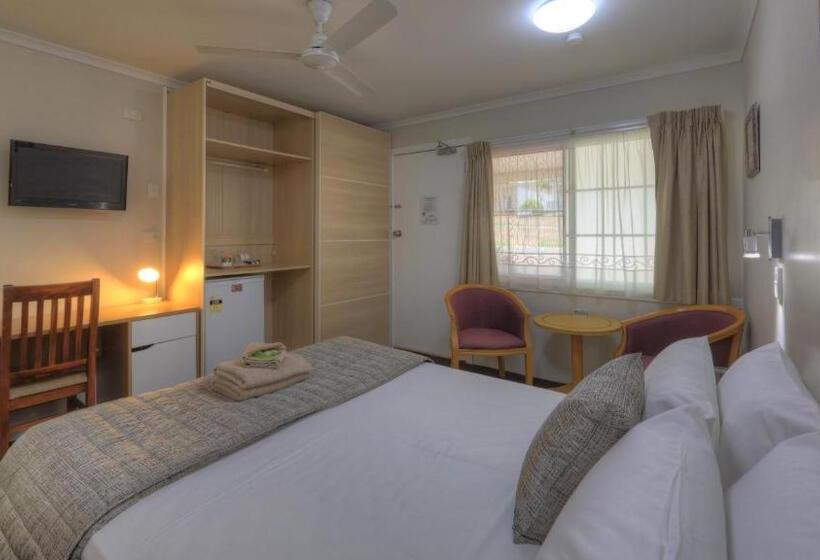 Номер Deluxe, Atherton Hinterland Motel