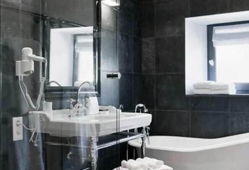 Семейный Номер, Auberge De Banne
