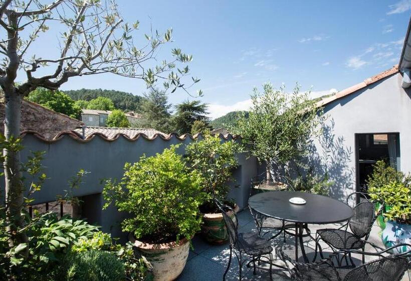 Семейный Номер, Auberge De Banne