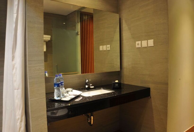 Люкс, Batiqa Hotel Jababeka Cikarang