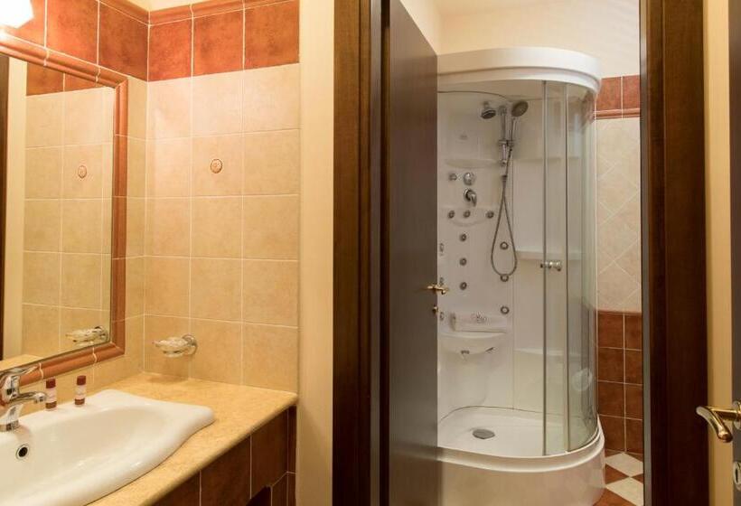 اتاق استاندارد سه نفره, Villa Margherita