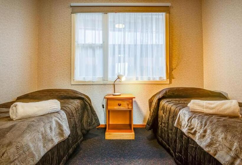 Апартаменты 2 Спальни, Red Tussock Motel