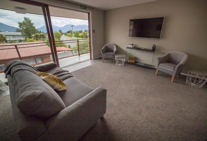 バルコニー付き１ベッドルームアパートメント, Red Tussock Motel