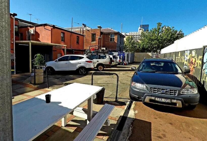 스탠다드 룸 2층 침대, The Hive Hostel   Traveler Friendly, Passport Only