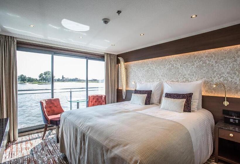 Номер Стандарт Вид на Реку, Viva Riverside Altstadt Düsseldorf