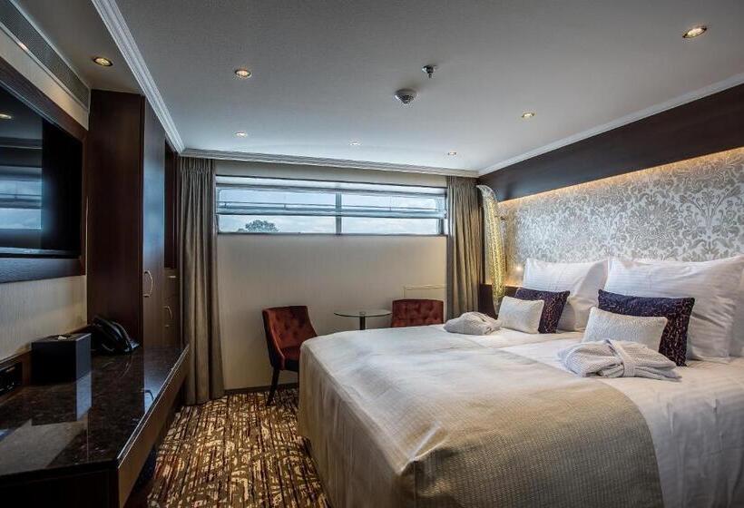 Номер Economy, Viva Riverside Altstadt Düsseldorf