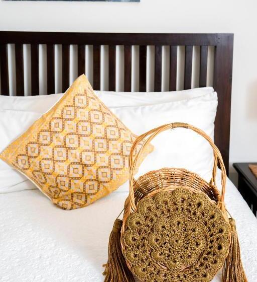 اتاق لوکس, Boutique By The Museo