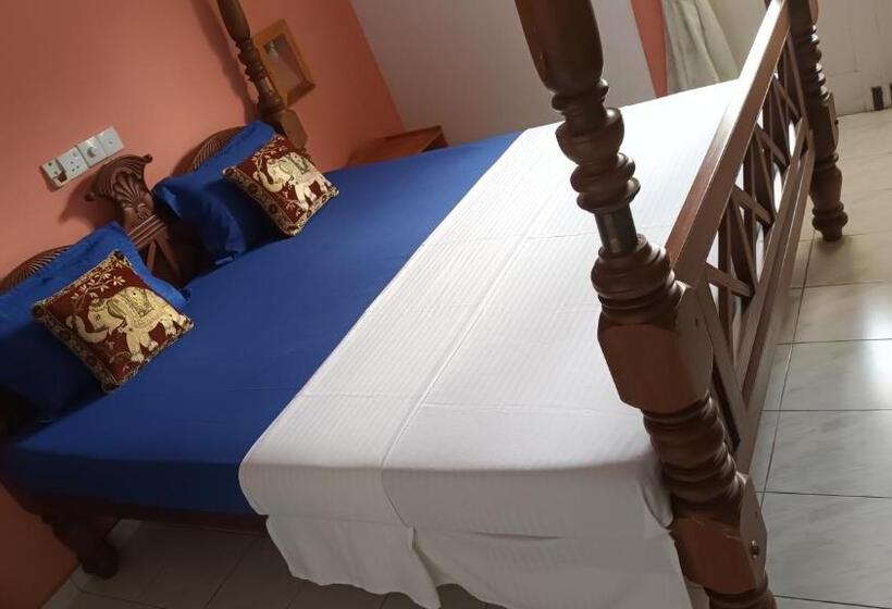 Номер Deluxe, Blue Eyes Inn
