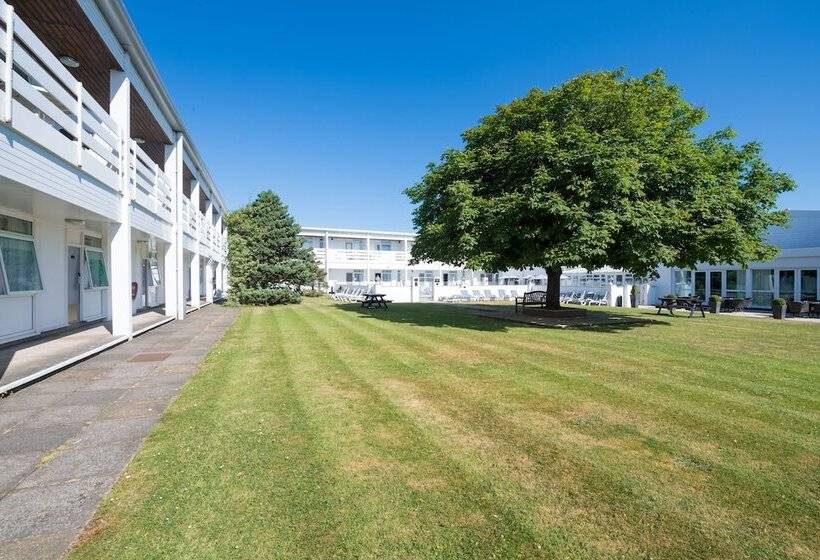 Номер Стандарт Вид на Сад, The Barnstaple