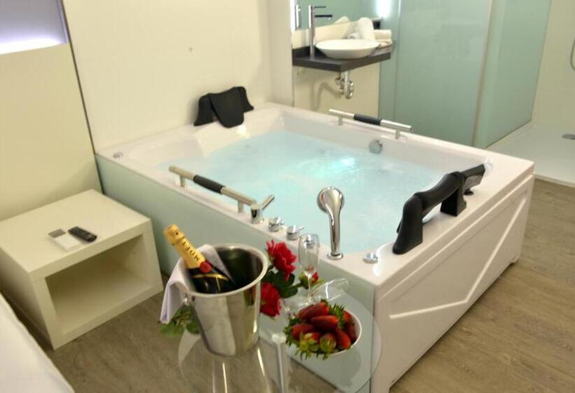 Номер Deluxe с Гидромассажем, Alcalá Del Jucar Hotel Pelayo