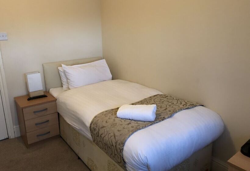 标准单人间共用浴室, Gatwick Inn