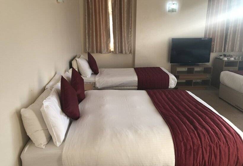 家庭间, Gatwick Inn