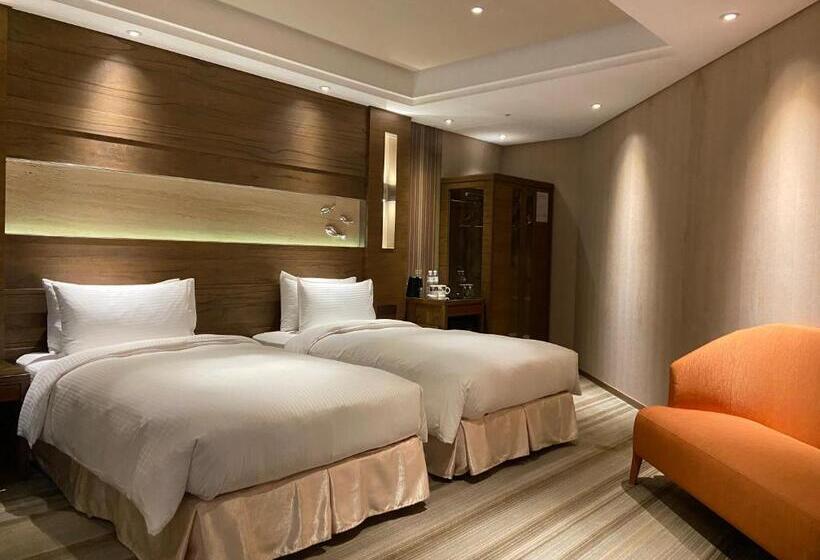 اتاق پرمیوم, Green World Taipei Station