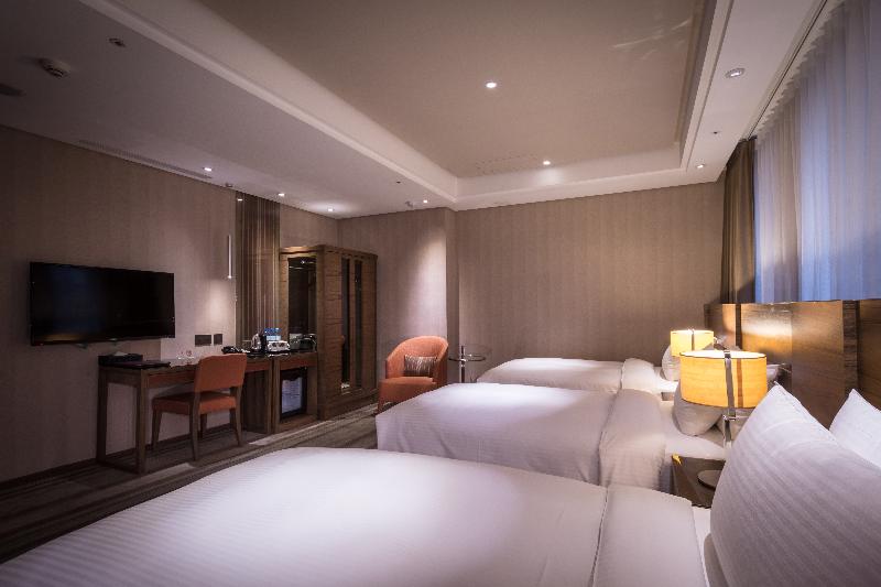 اتاق لوکس سه تخته, Green World Taipei Station