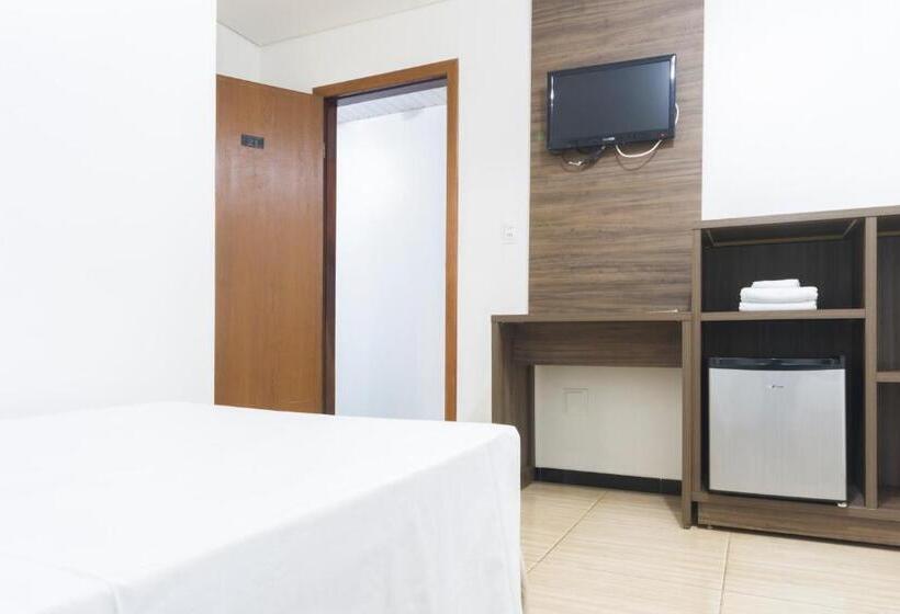 Quarto Economy, Holiday Foz