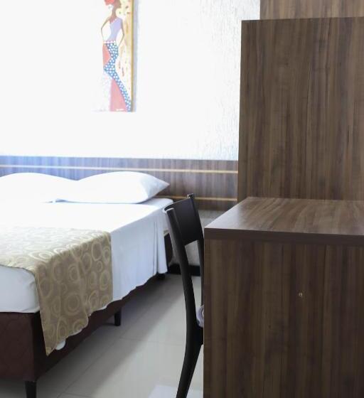 Quarto Economy, Holiday Foz
