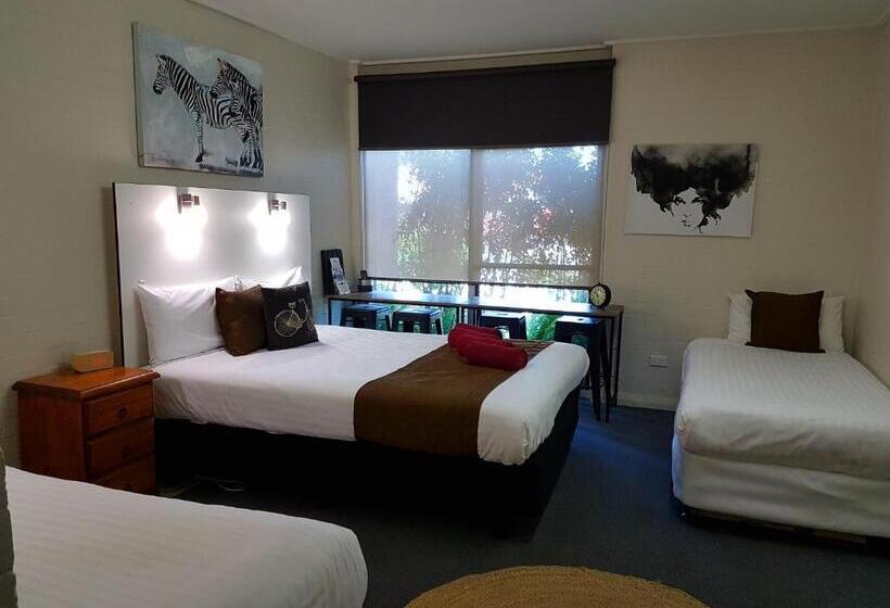 Семейный Номер, Bidgee Motor Inn
