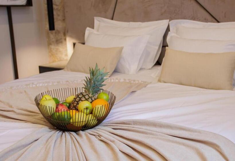 Deluxe Room, Heritage Rooms Split Olympic Dream