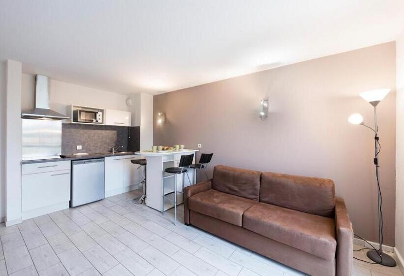Апартаменты 1 Спальня, Garden & City Aix En Provence  Puyricard