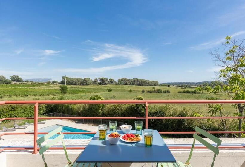 Апартаменты 1 Спальня, Garden & City Aix En Provence  Puyricard