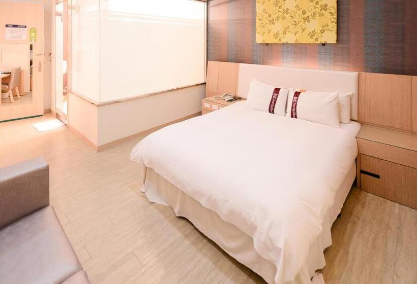 اتاق لوکس, I Deal