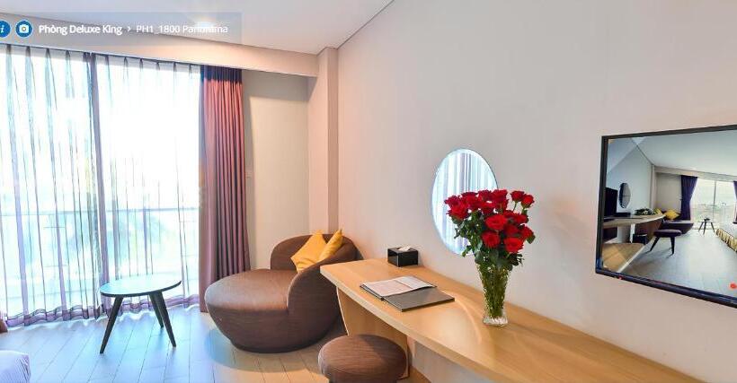 اتاق لوکس با بالکن, Muong Thanh Holiday Mui Ne
