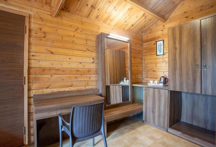 Хижина, Stone Water Eco Resort