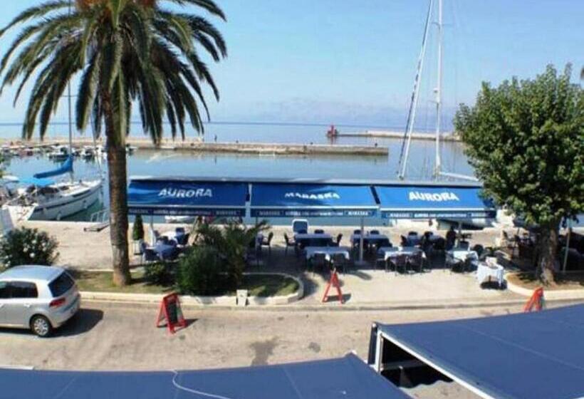 اتاق استاندارد با چشم‌انداز باغ, Guesthouse Aurora