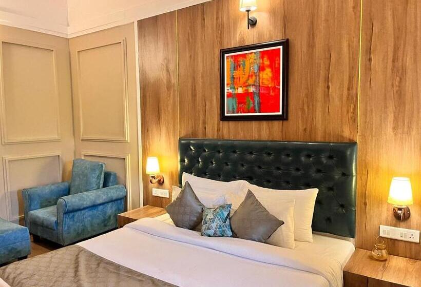 Вилла с 1 спальней и бассейном, Pushpam Lords Resort Karjat  Pure Veg