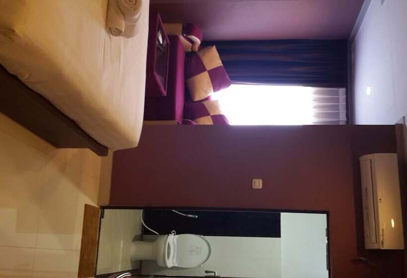 اتاق لوکس, Elfah Hotel Manado