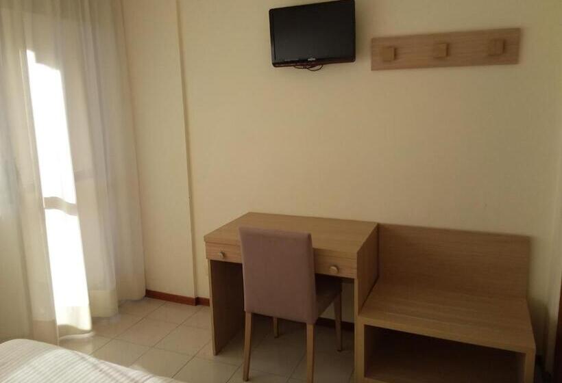 اتاق سوپریور, Albergo Nyers