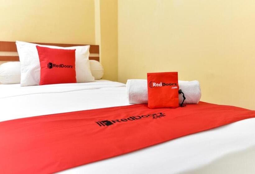 Номер Стандарт, Reddoorz Plus Near Mall Bali Galeria 2