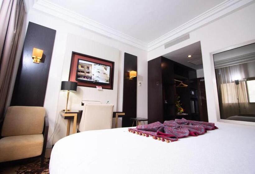 اتاق لوکس یک تخته, Hôtel Fleur De Lys Plateau